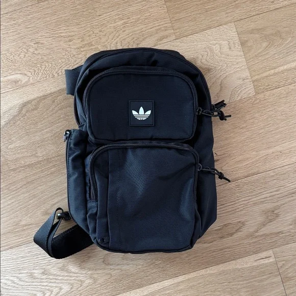 Adidas Black Bag - Picture 1 of 2